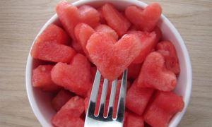 آیا در هنگام از دست دادن وزن در شب، ارزش کالری آن ممکن است یک هندوانه بخورند