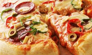Aluat de drojdie pentru pizza: cele mai bune și rapide rețete de gătit